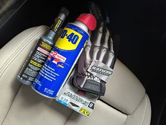 Wd49 ,gloves & lucas