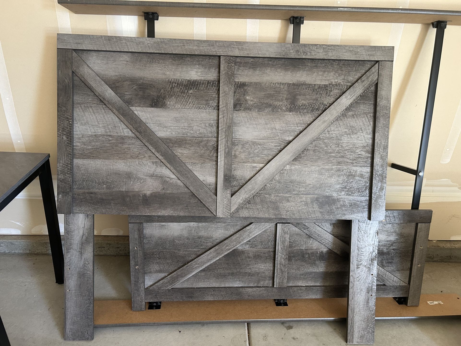 Gray Rustic Bedroom Set/desk