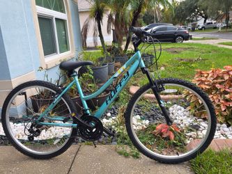 🚴‍♀️ New Huffy 26" Rock Creek Mountain Bike.