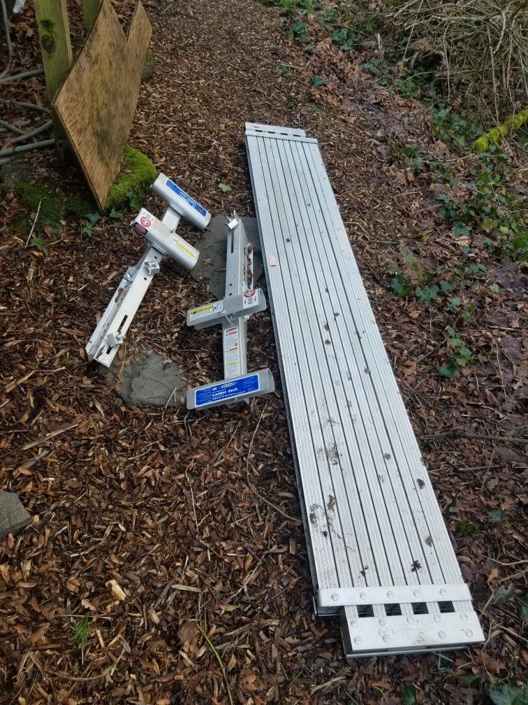 Werner Ladder Jacks and extension platform