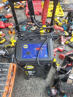 Napa car battery charger