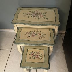 Vintage Nesting table Set Of 3 