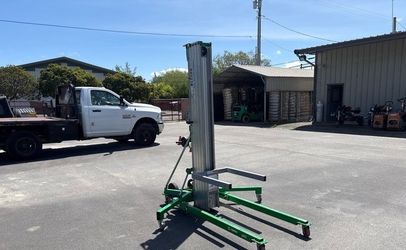 🚧🚨MATERIAL HOIST LIFT 24'🚧🚨
