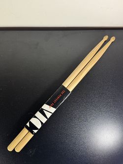 Vic Firth American Classic Drumsticks — The Perfect Pair (Pair)