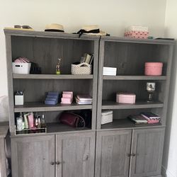 2 Shelves 
