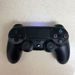 PlayStation 4 Controller 