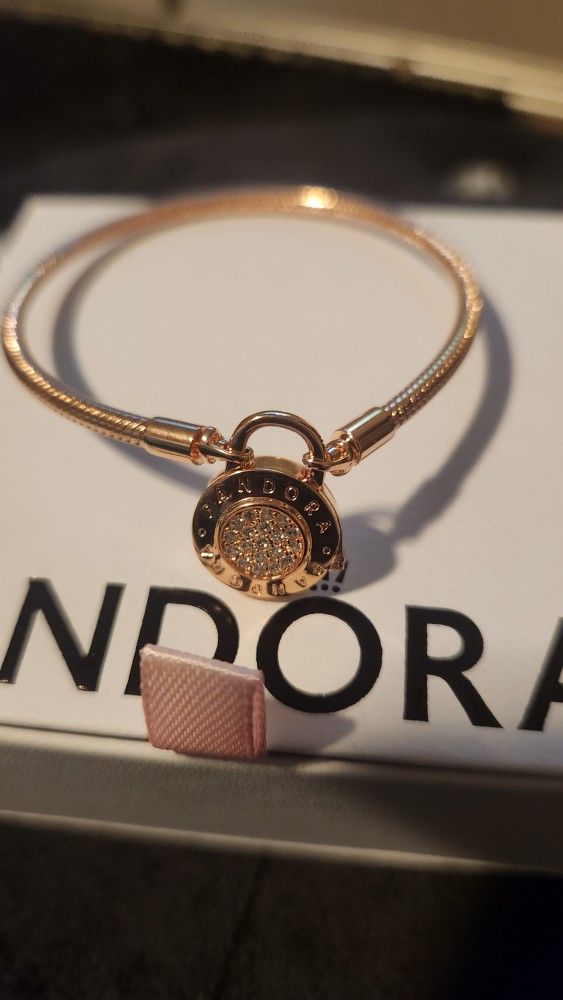 Brand New Pandora Rose Gold Lock Bracelet
