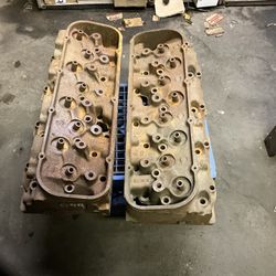 1 Pair Used Chevy Big Block Bare Cylinder Head Cores Cast#353049