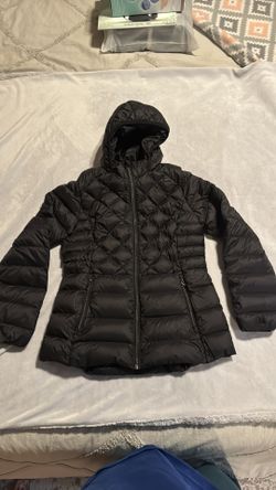 Women’s Black Puffer Jacket- Medium