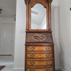 REAL WOOD HIGH QUALITY GABINET 87" High × 28" WIDE × 17" DEEP 