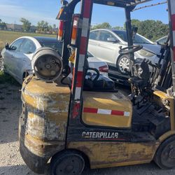 Forklift- Caterpillar