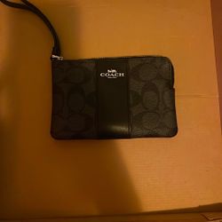 Coach Corner Zip Wristlet