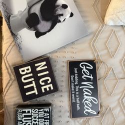 Various Wall Hangings 