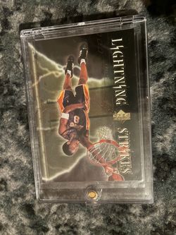 KOBE LIGHNING STRIKES