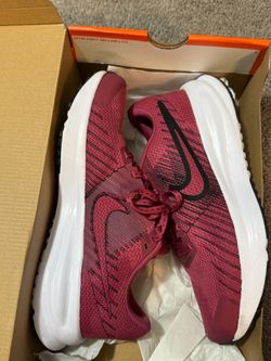women’s size 8.5 nike run defy