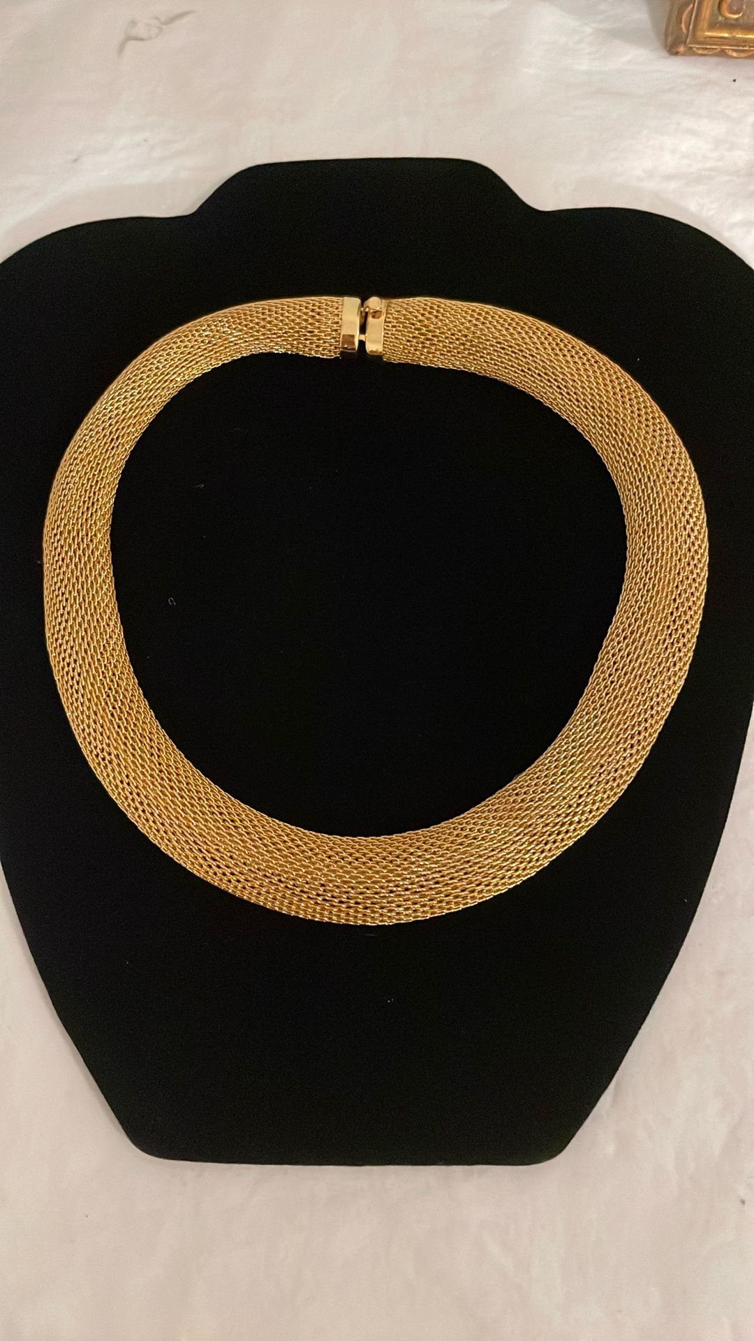 Choker Necklace 