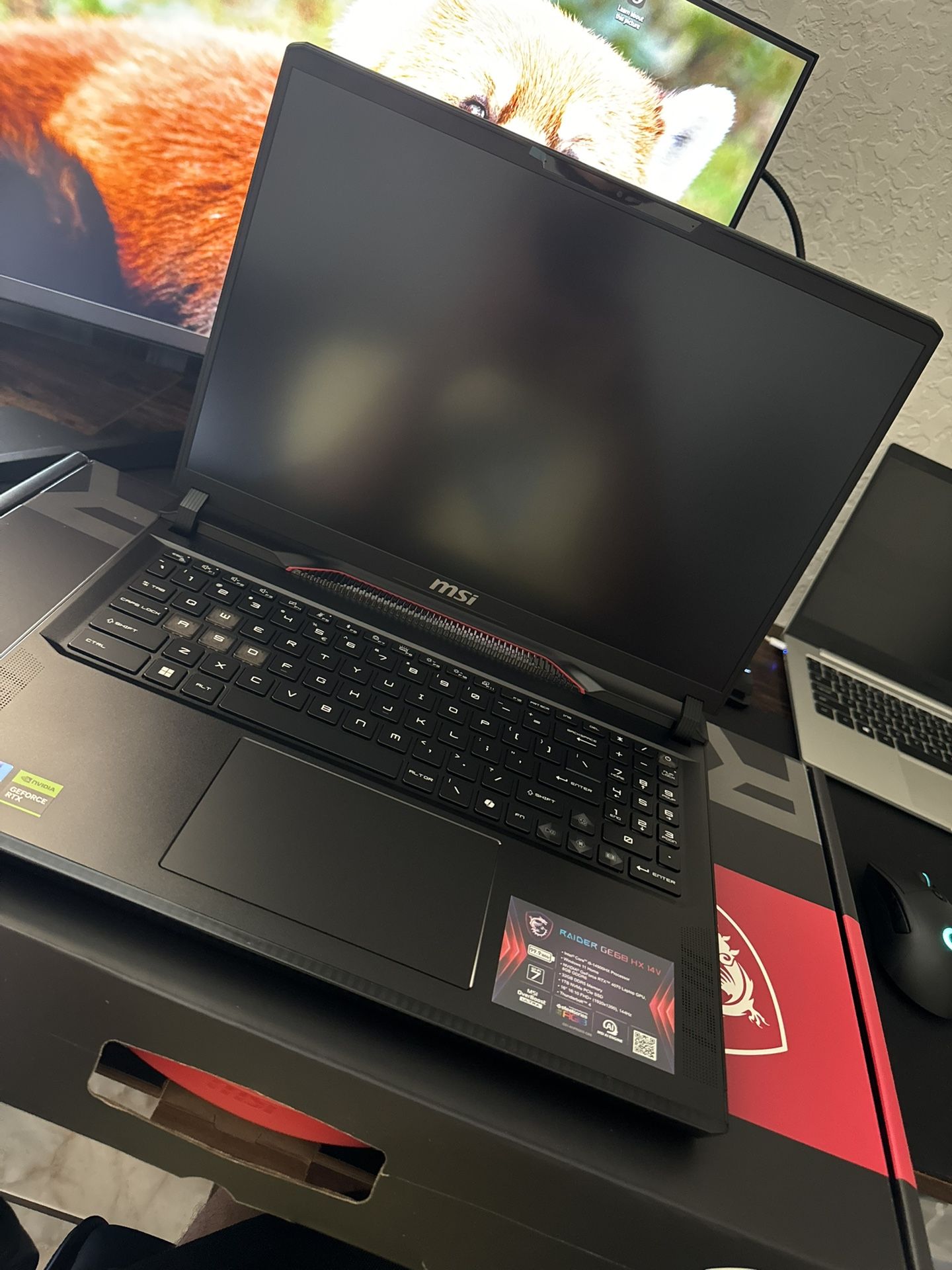 MSI Raider GE68HX 14v - Gaming Laptop 