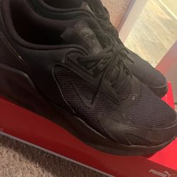 $75 Nikes For Sale Size 13
