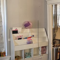 Bookshelf Storage