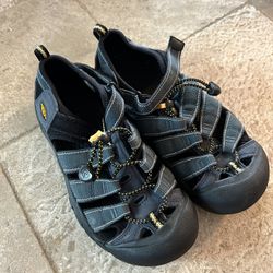 Youth Water Shoes, Water Sandals, Keen - Size 4 and size 2