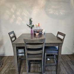 Solid Wood Dining Table With 4 Chairs 
