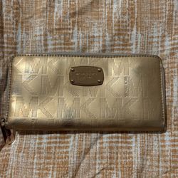 Michael Kors wallet