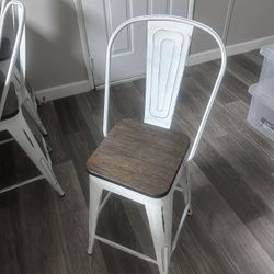 2 Barstools 