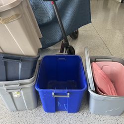 7x Storage Bins 