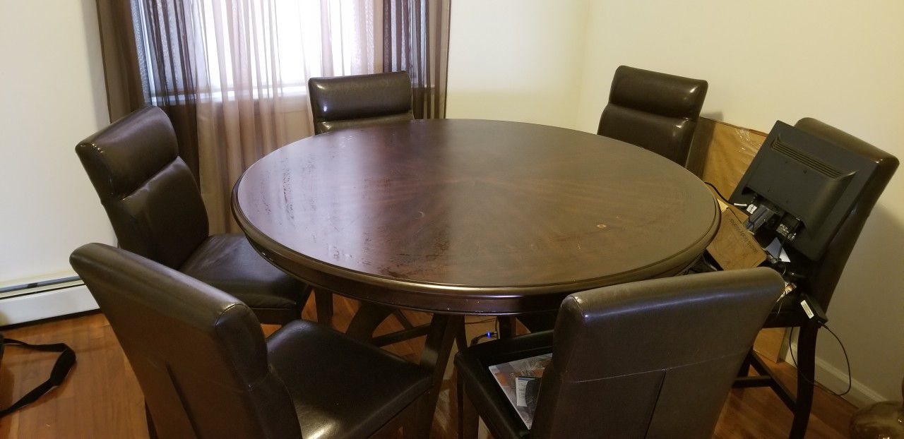 Dining Room table + 6 leather chairs