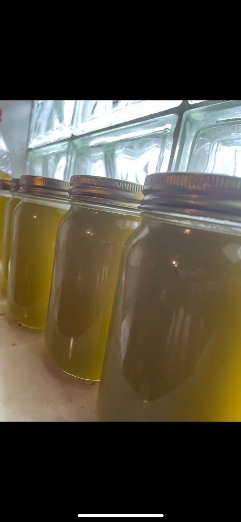 Fresh And Organic Olive π« Oil