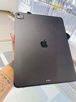 iPad Pro M5 13inch 256gb WiFi and cellular