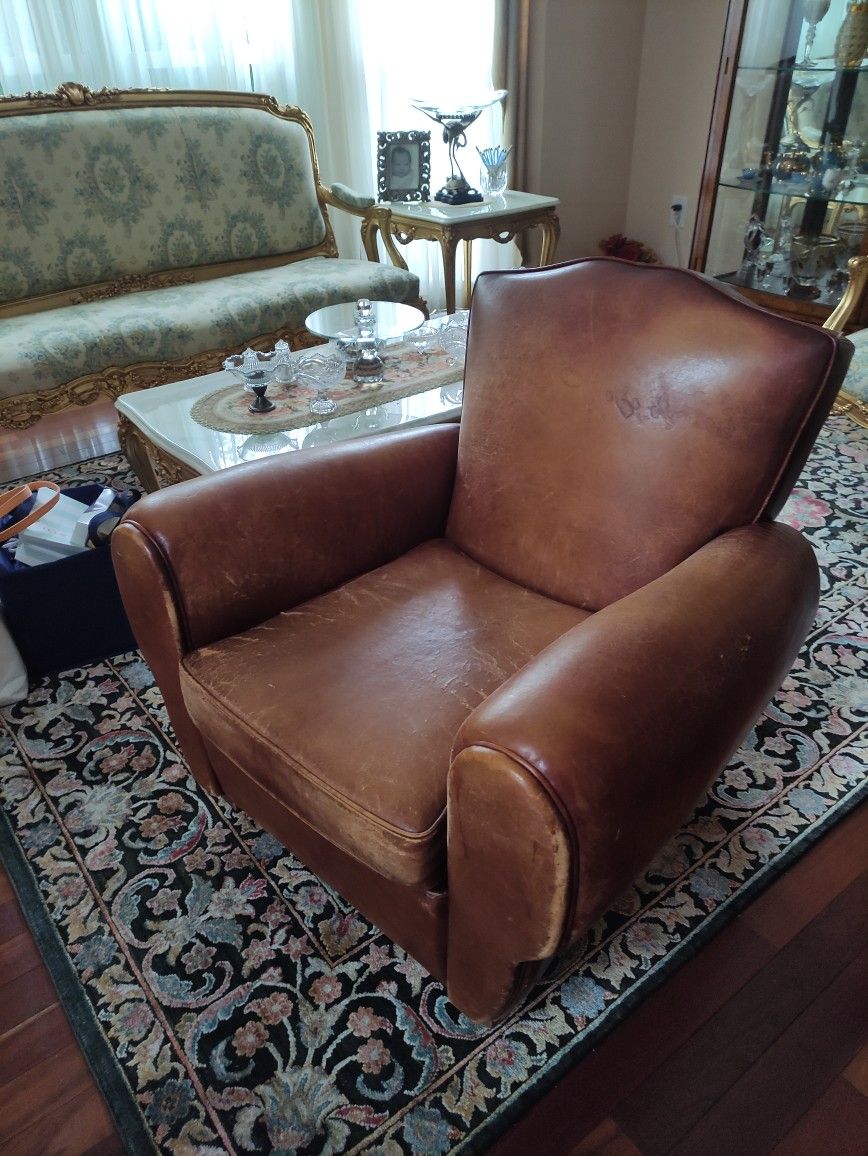Tradition De France Luxury Solid Wood & French Leather Armchairs for Sale - $150 OBO