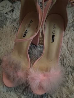 Fashion Nova Pink Platforms 🩷👠