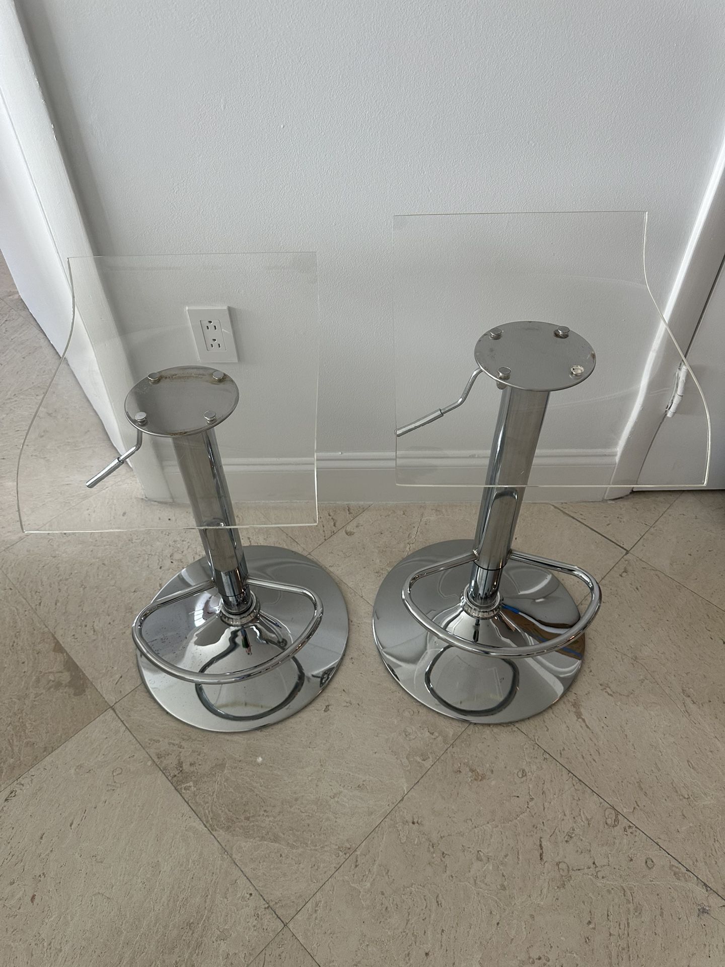 2 Clear Bar Stools