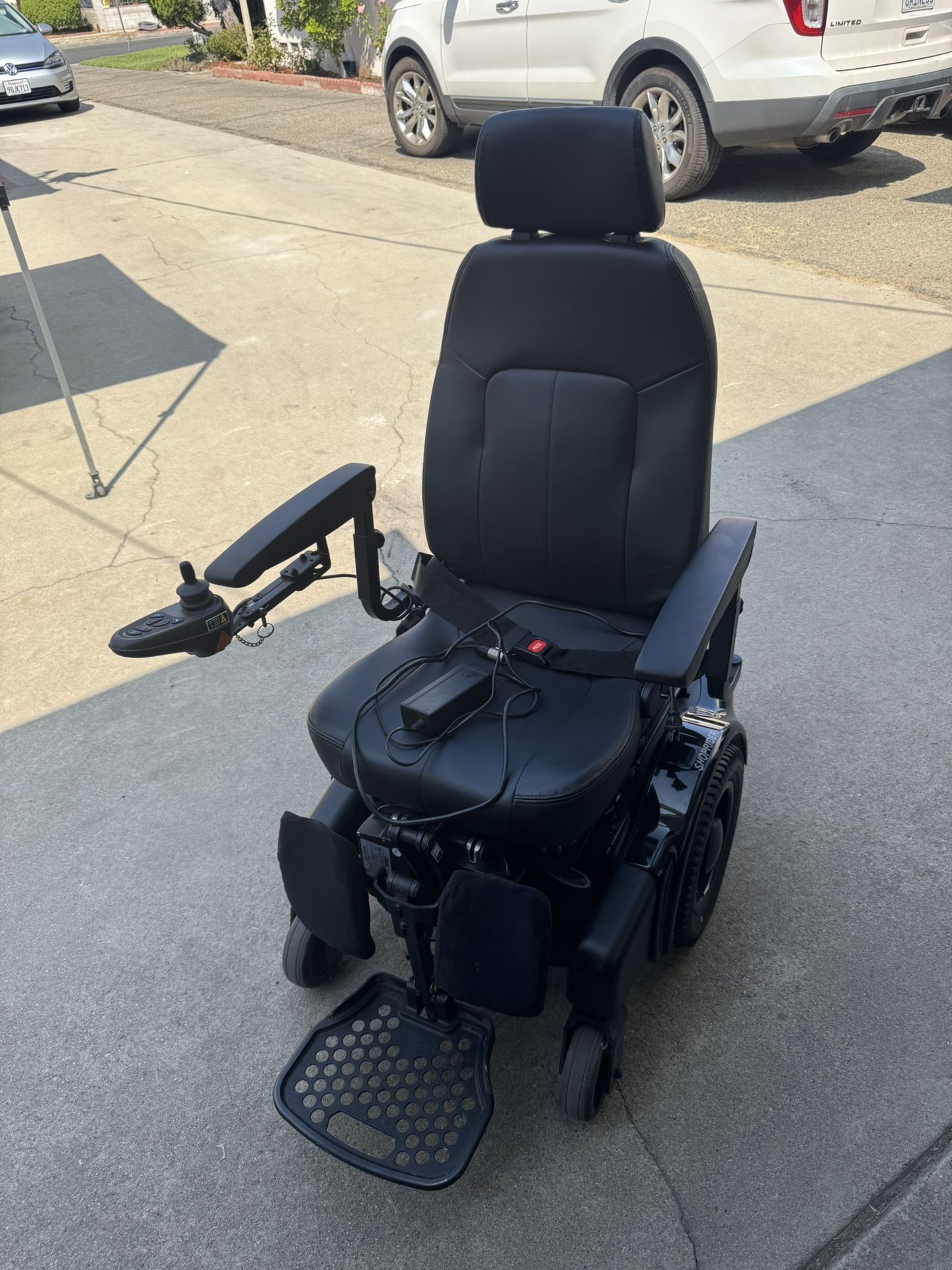 Shoprider XLR Mobility Chair With Hitch Carrier Ramp