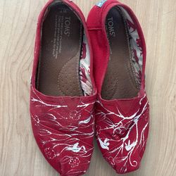 Red Toms with birds