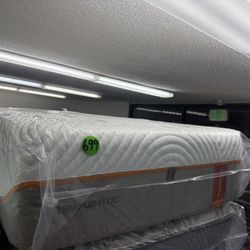 TWIN XL TEMPURPEDIC CONTOUR RHAPSODY LUXE MATTRESS & BOX SPRING BED SET
