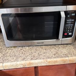 Brand New Microwave  Can Make Offer To