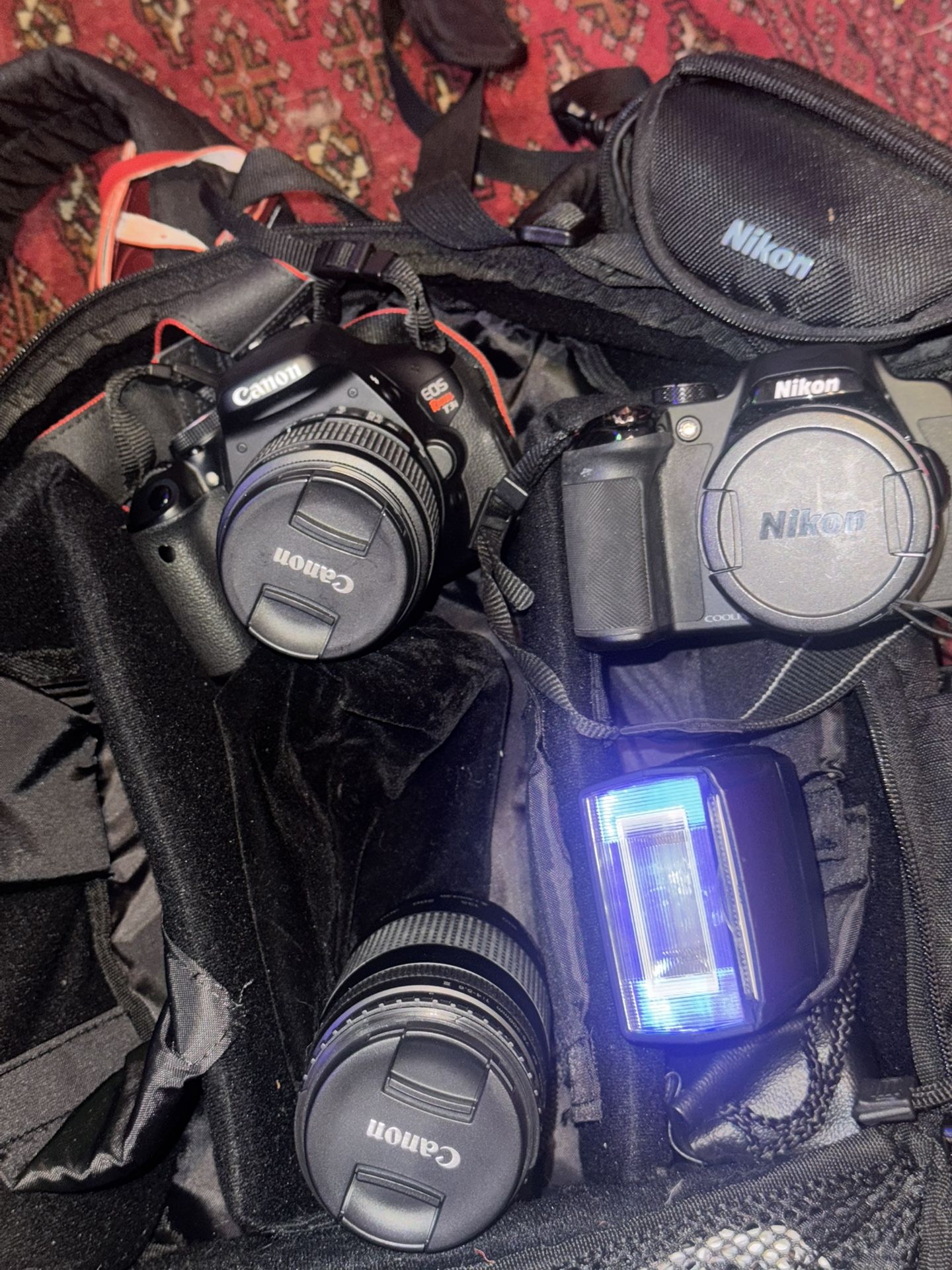 Cameras Digital (canon, Nikon) For Sale With Accessories (lenses, Tripod, Flash) Etc