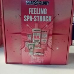 SOAP AND GLORY FEELING SPA-STRUCK Gift Set Brand New Damaged Box