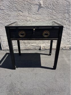 Jewelry showcase
