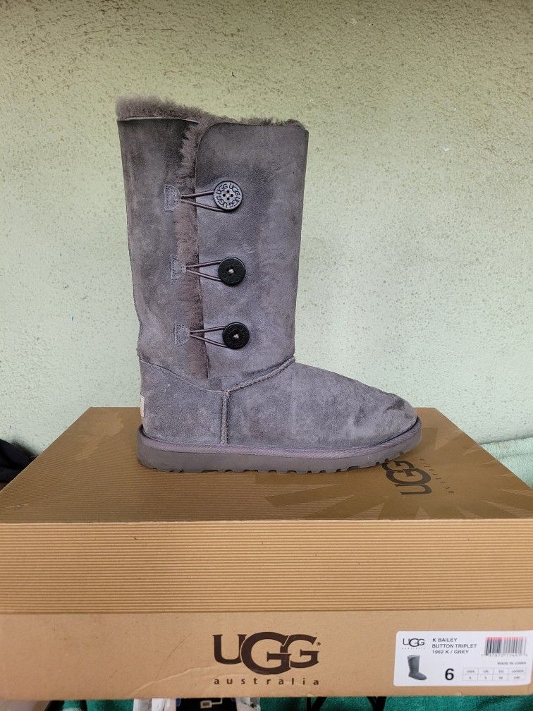 New Ugg Boots For Sale Size 6 