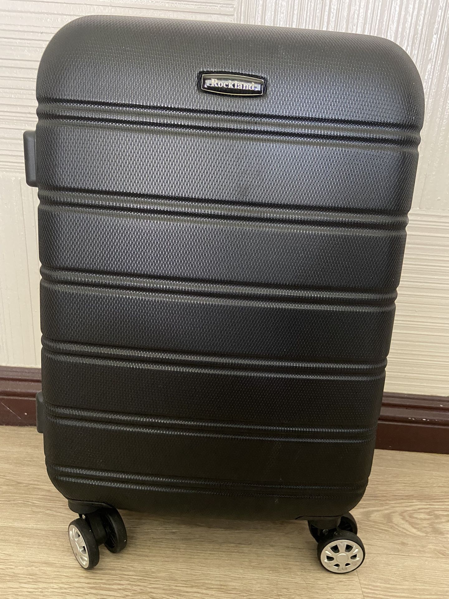 Rockland Carry On Luggage