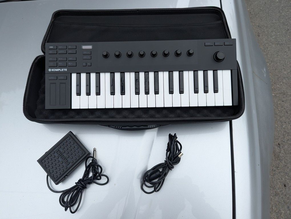 Komplete Kontrol M32
