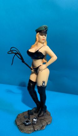 Figurine woman police / military action collectables