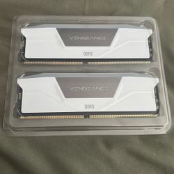 COSAIR VENGEANCE RGB 32gb DDR5 RAM (intel) 