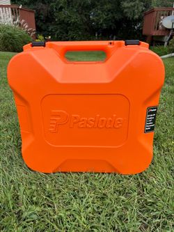 Paslode CF150-PP Cordless 1-1/2” Positive Placement Nailer Kit 906200 new no box but never used so beautiful! Comes full of goodies!