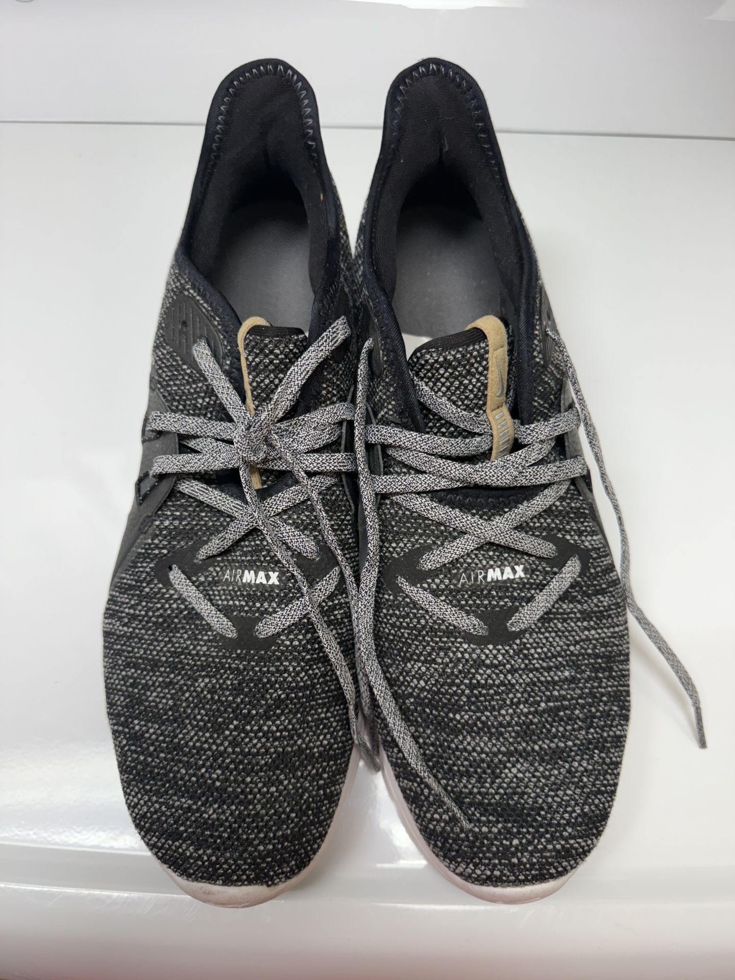 Used Women’s Nike Air Max