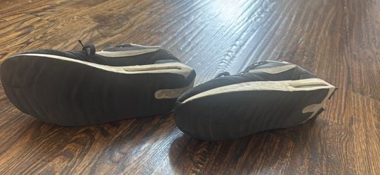 Boys 7Y shoes