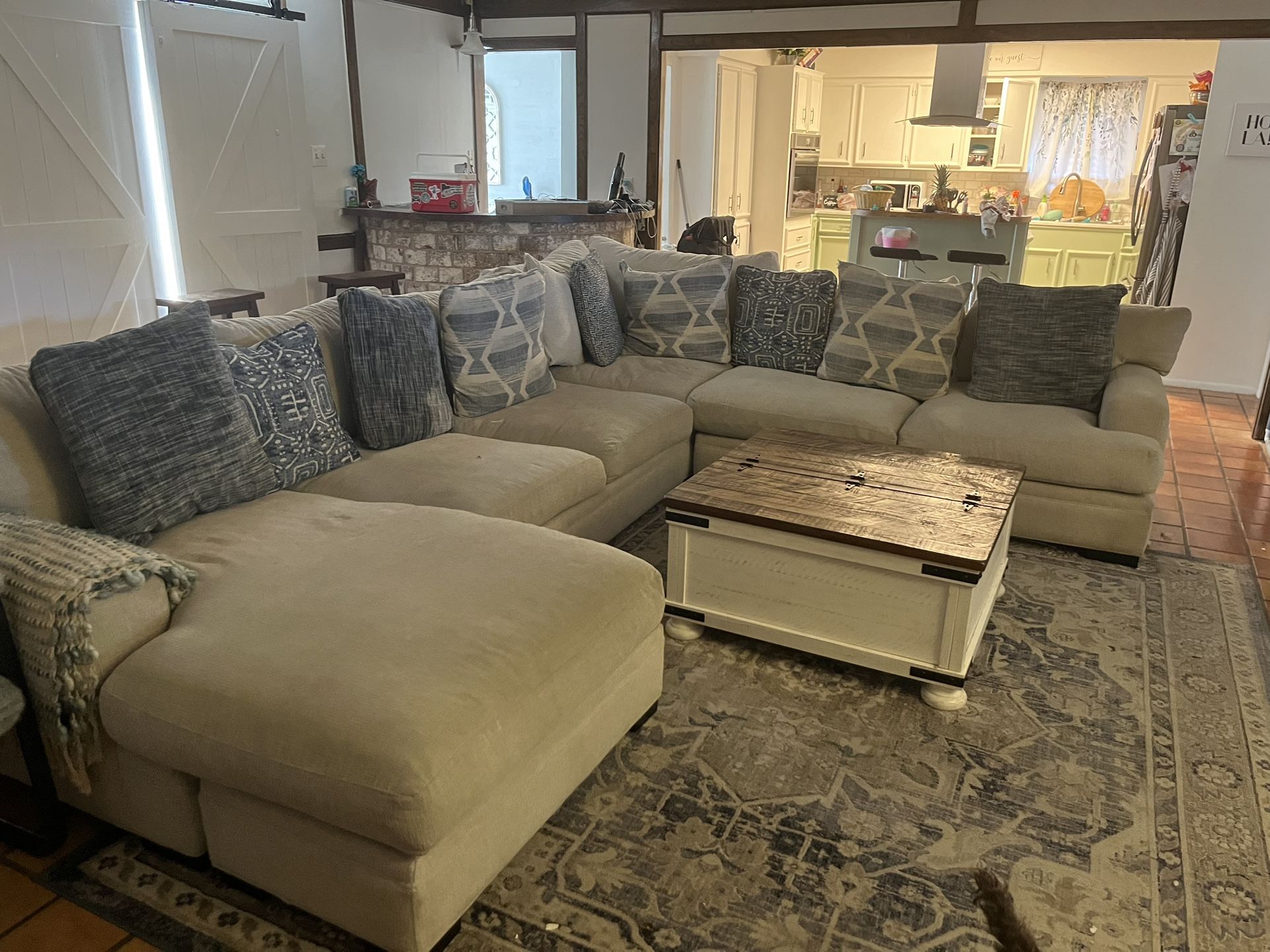 Large Sectional Couch With Chase